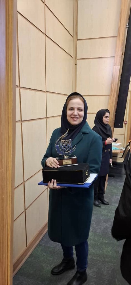 کسب عنوان فناور برگزیده  در بیست وسومین جشنواره ابن سینا توسط سرکار خانم دکتر عطیه هاشمیان