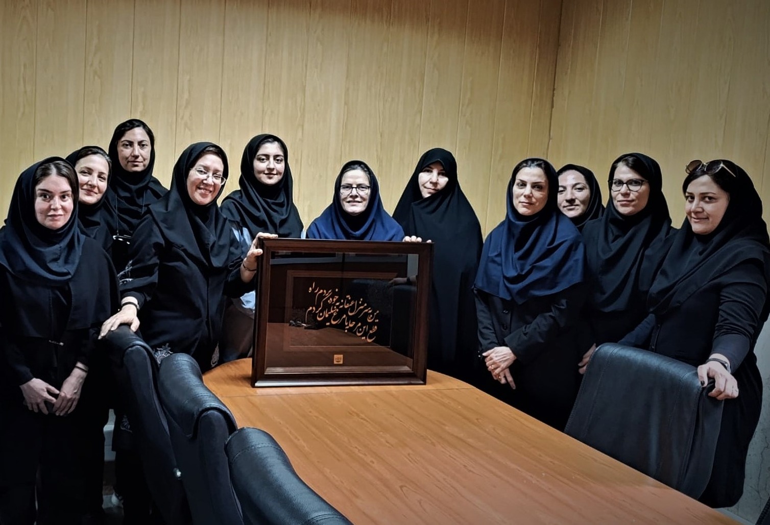 گرامیداشت روز استاد به پاس قدردانی از دکتر علاءالدینی رئیس مرکز تحقیقات دندانپزشکی دانشگاه علوم پزشکی تهران