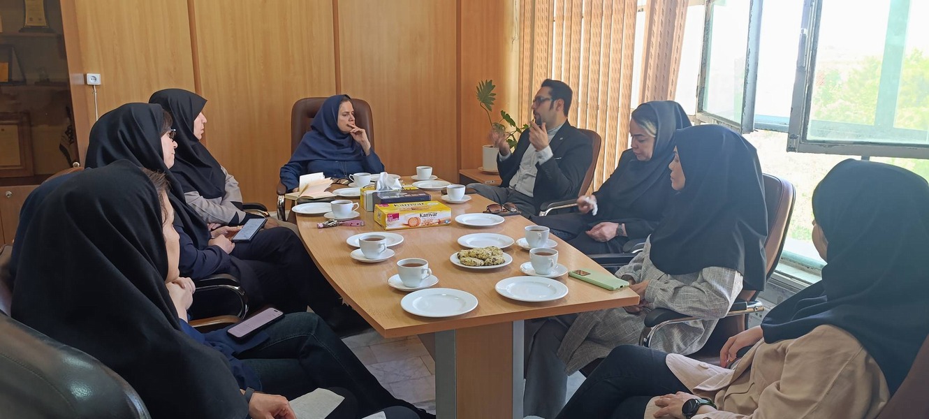 بازدید مرکز زیست‌فناوری از مرکز تحقیقات دندان‌پزشکی